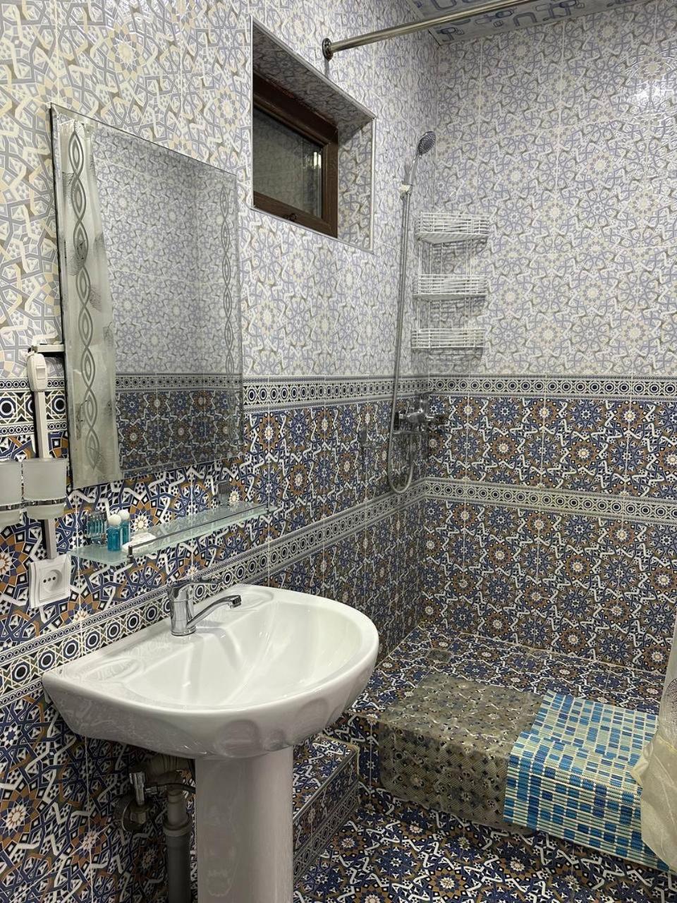 Vostok Hotel Buhara Kültér fotó